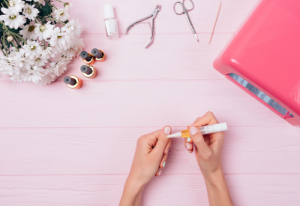Going for a Gel Manicure? Read This First!