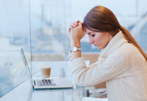 UNDERSTANDING THE CONNECTION BETWEEN STRESS AND HIVES