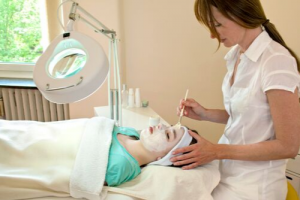 Chemical Peels for Treating Your Skin Problems